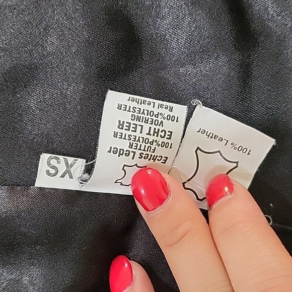 Leather jacket with fur - Picture 9 of 10